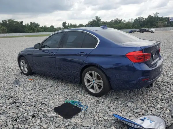 WBA8D9C54JEM31705 2018 BMW 3ER - Image 2