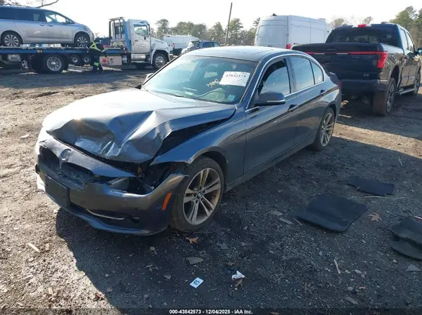 WBA8D9C54JEM32983 2018 BMW 3ER - Image 2