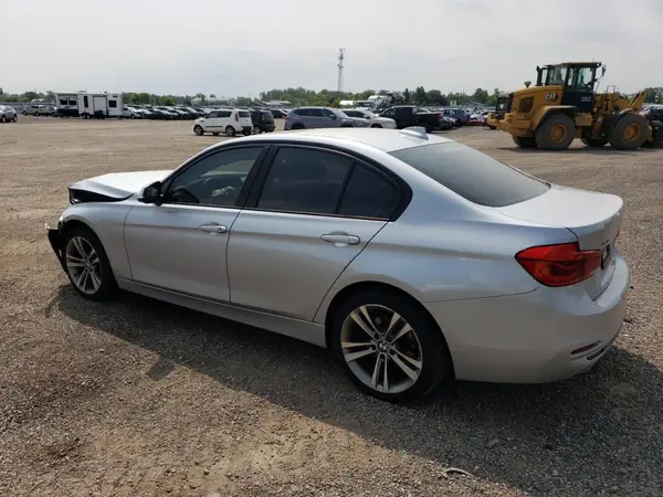 WBA8D9C54JEM34426 2018 BMW 3ER - Image 2