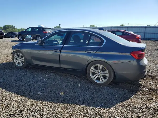 WBA8D9C55HA003725 2017 BMW 3ER - Image 2