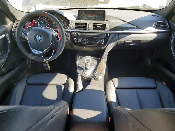 WBA8D9C55HA003725 2017 BMW 3ER - Image 8