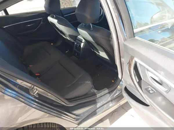 WBA8D9C55HK678307 2017 BMW 3ER - Image 8