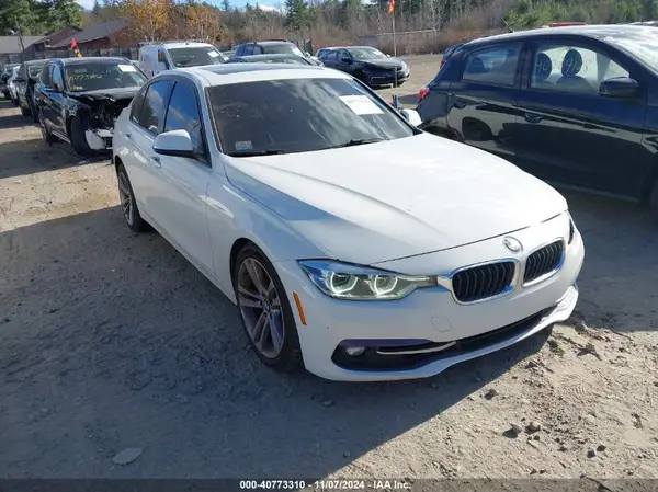 WBA8D9C55JA012690 2018 BMW 3ER - Image 1