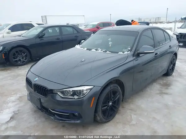 WBA8D9C55JA012866 2018 BMW 3ER - Image 2