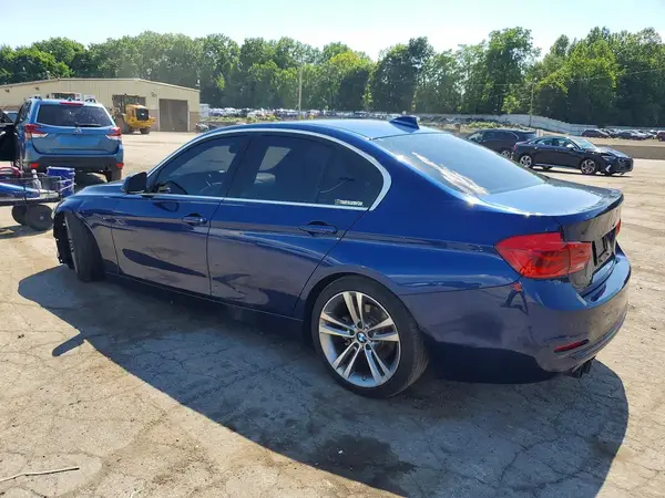 WBA8D9C55JA607653 2018 BMW 3ER - Image 2