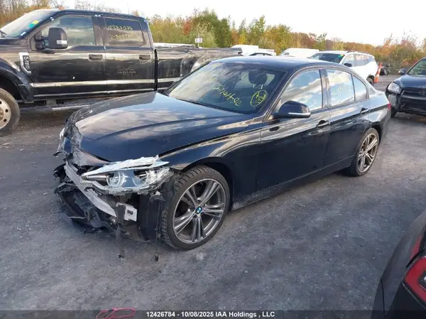 WBA8D9C55JEM31504 2018 BMW 3ER - Image 2