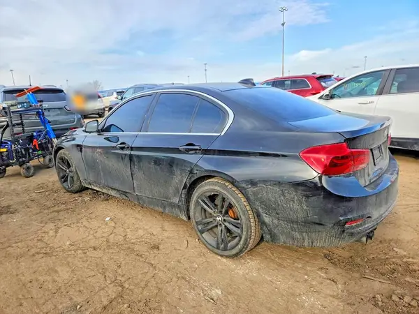 WBA8D9C55JEM32524 2018 BMW 3ER - Image 2