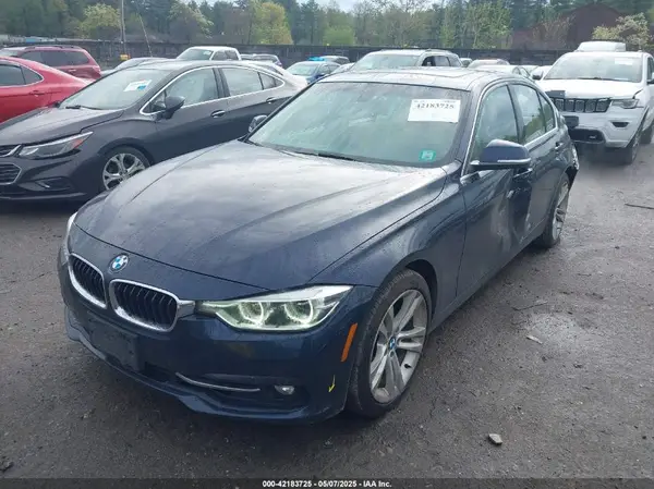 WBA8D9C56HK677926 2017 BMW 3ER - Image 2