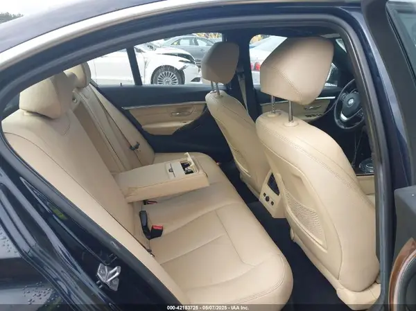 WBA8D9C56HK677926 2017 BMW 3ER - Image 8