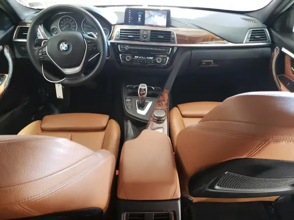 WBA8D9C56JA607709 2018 BMW 3ER - Image 8