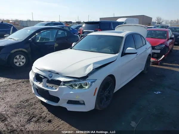 WBA8D9C56JA615874 2018 BMW 3ER - Image 2