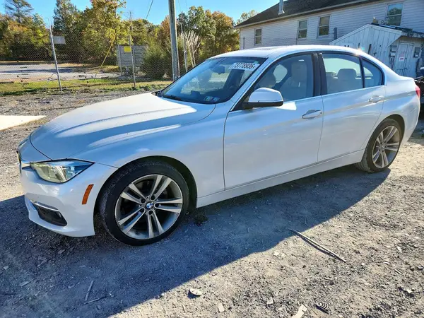 WBA8D9C56JA616023 2018 BMW 3ER - Image 1