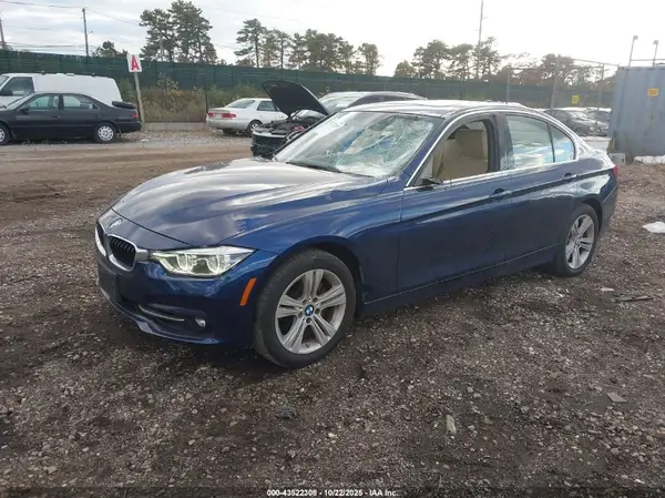 WBA8D9C56JA616216 2018 BMW 3ER - Image 2