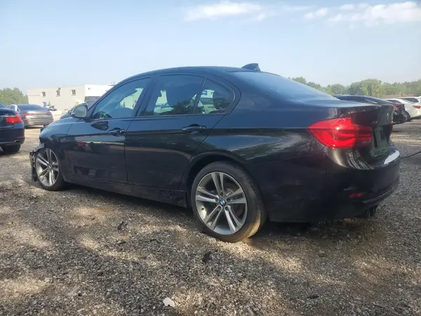 WBA8D9C56JEM32497 2018 BMW 3ER - Image 2