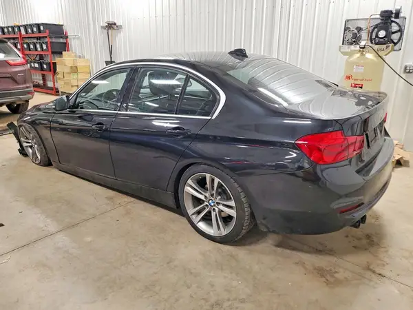 WBA8D9C56JEM33309 2018 BMW 3ER - Image 2