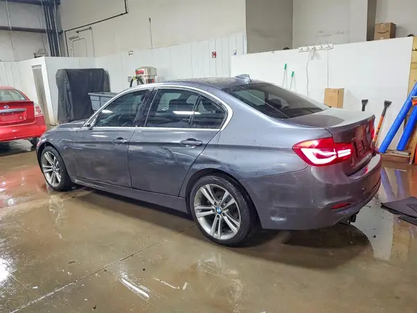 WBA8D9C56JEM33665 2018 BMW 3ER - Image 2