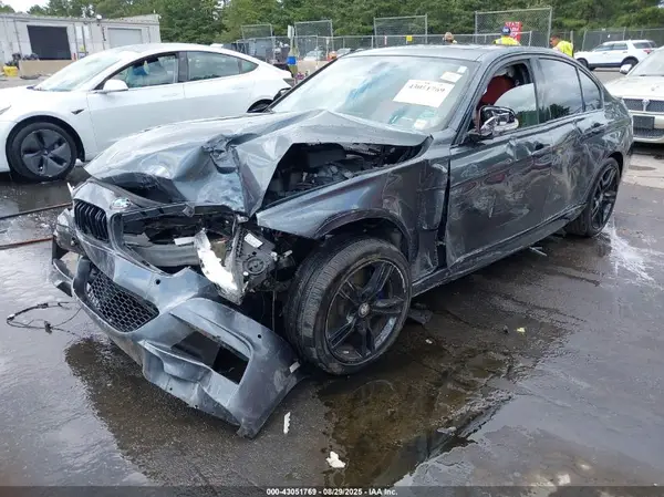 WBA8D9C57HA003726 2017 BMW 3ER - Image 2