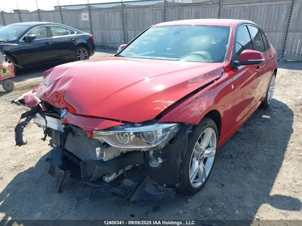 WBA8D9C57HK677708 2017 BMW 3ER - Image 2