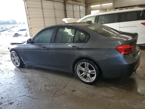 WBA8D9C57HK678020 2017 BMW 3ER - Image 2
