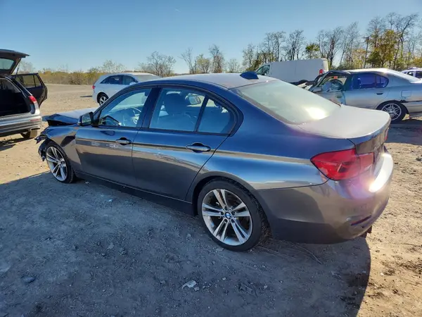 WBA8D9C57JA614684 2018 BMW 3ER - Image 2