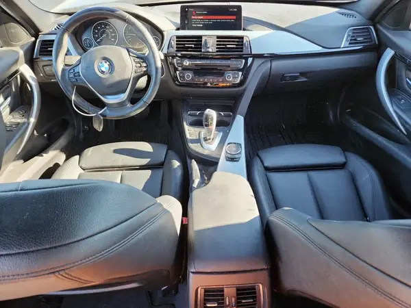 WBA8D9C57JA614684 2018 BMW 3ER - Image 8