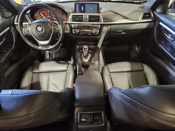 WBA8D9C57JA616080 2018 BMW 3ER - Image 8