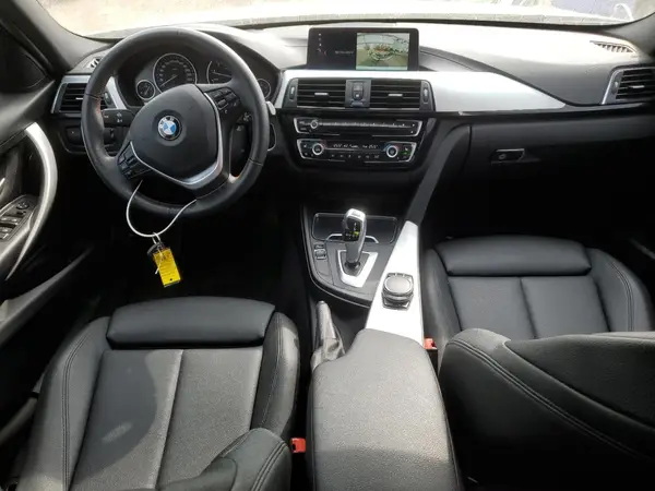 WBA8D9C57JEB35094 2018 BMW 3ER - Image 8
