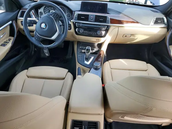 WBA8D9C58JA607503 2018 BMW 3ER - Image 8