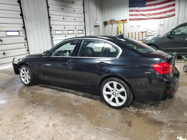 WBA8D9C58JA608540 2018 BMW 3ER - Image 2