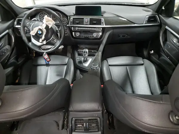 WBA8D9C58JA608540 2018 BMW 3ER - Image 8