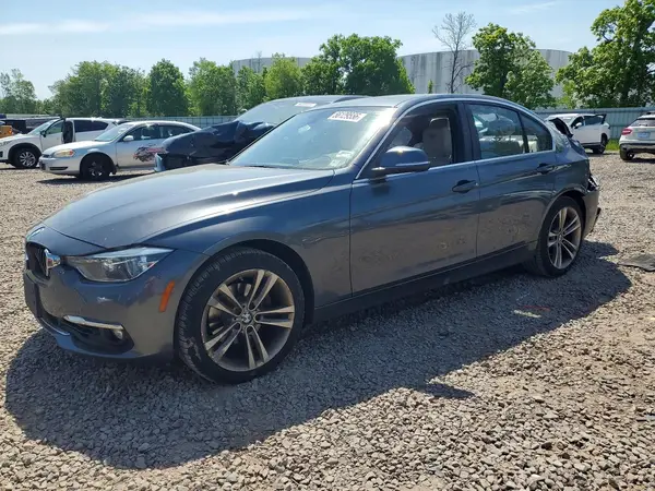 WBA8D9C58JA608568 2018 BMW 3ER - Image 1