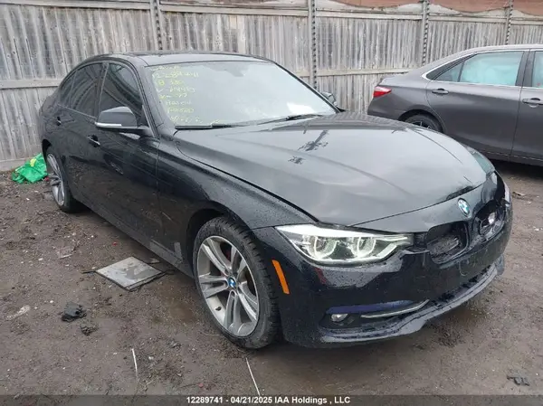 WBA8D9C58JA614483 2018 BMW 3ER - Image 1