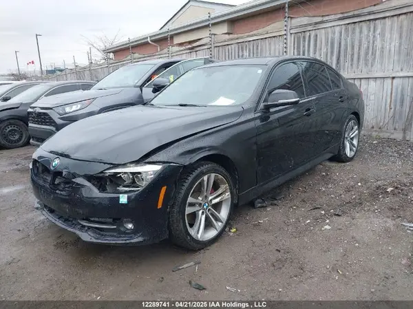 WBA8D9C58JA614483 2018 BMW 3ER - Image 2
