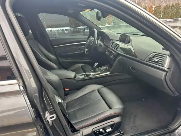 WBA8D9C58JA616332 2018 BMW 3ER - Image 8