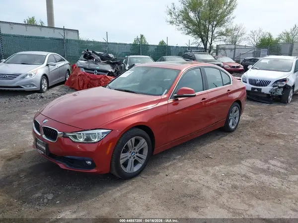 WBA8D9C58JEM32985 2018 BMW 3ER - Image 2