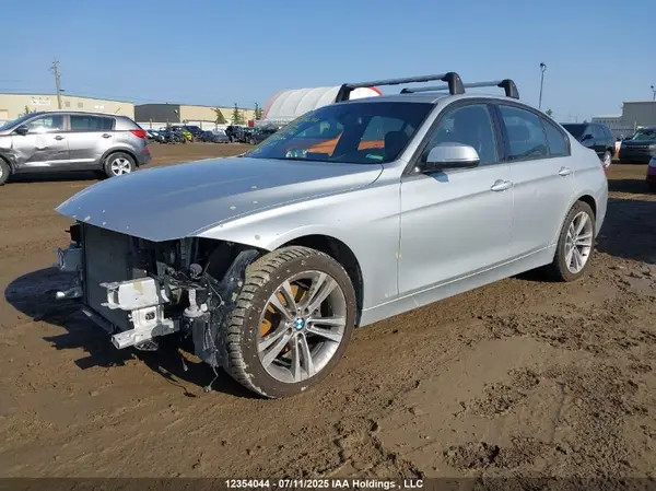 WBA8D9C58JEM34266 2018 BMW 3ER - Image 2
