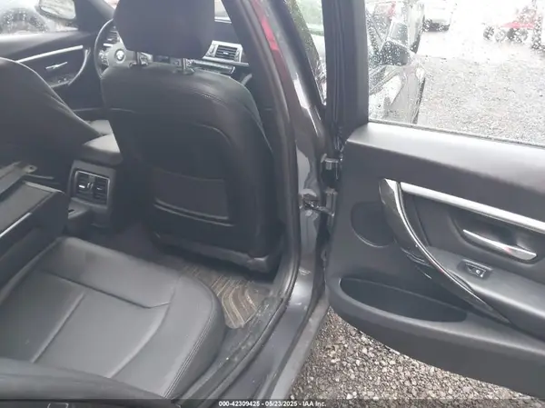 WBA8D9C58JEM34493 2018 BMW 3ER - Image 8