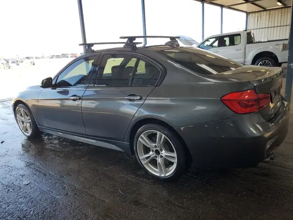 WBA8D9C59HK677824 2017 BMW 3ER - Image 2