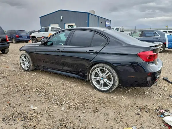 WBA8D9C59JA012580 2018 BMW 3ER - Image 2