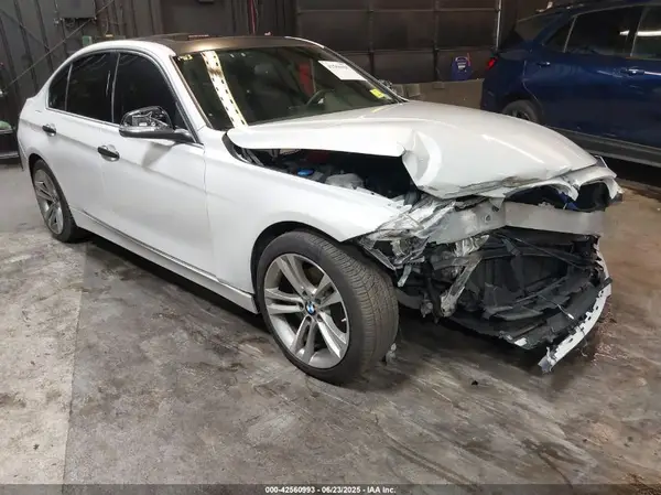 WBA8D9C59JA615397 2018 BMW 3ER - Image 1
