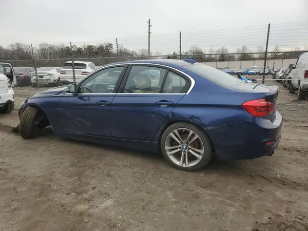 WBA8D9C59JA616145 2018 BMW 3ER - Image 2