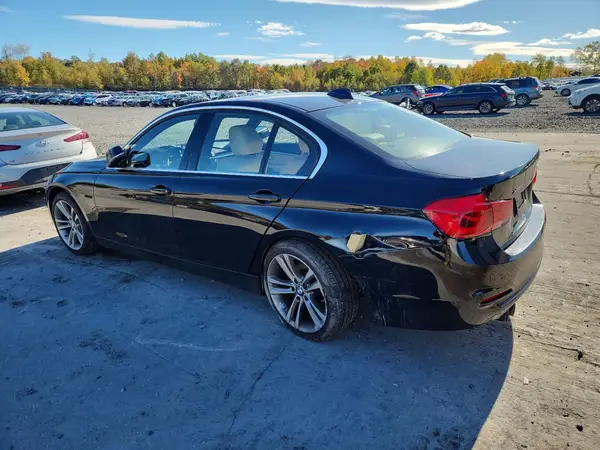 WBA8D9C59JEM32400 2018 BMW 3ER - Image 2
