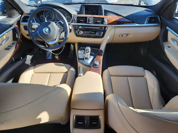 WBA8D9C59JEM32400 2018 BMW 3ER - Image 8