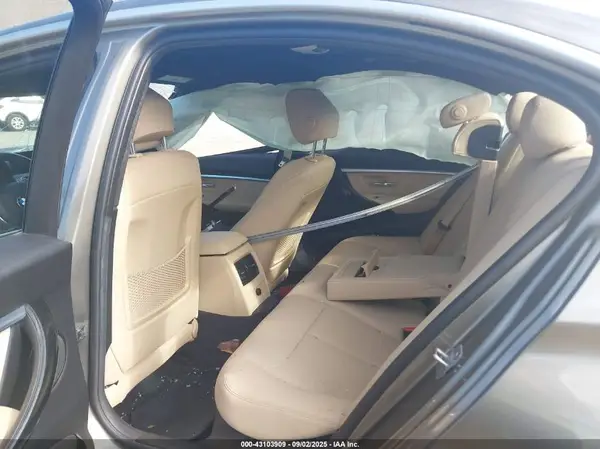 WBA8D9C59JEM33529 2018 BMW 3ER - Image 8