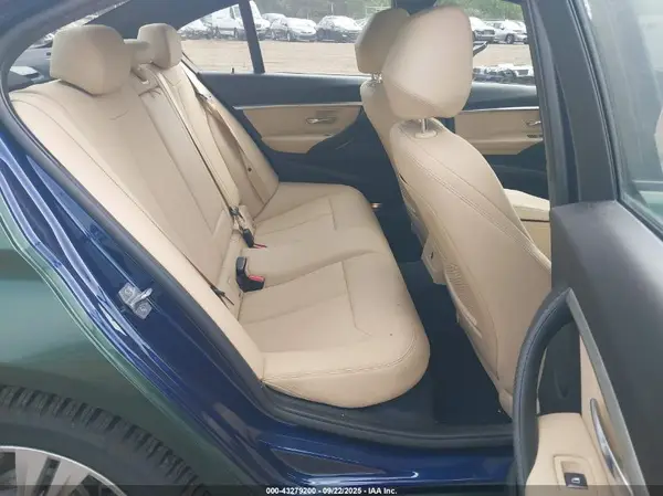 WBA8D9C59JEM33966 2018 BMW 3ER - Image 8