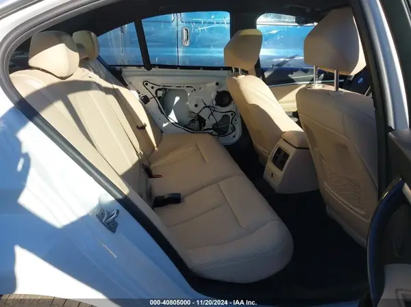 WBA8D9C59JEM34065 2018 BMW 3ER - Image 8