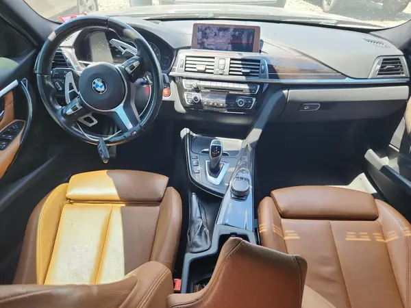 WBA8D9C5XJA013270 2018 BMW 3ER - Image 8