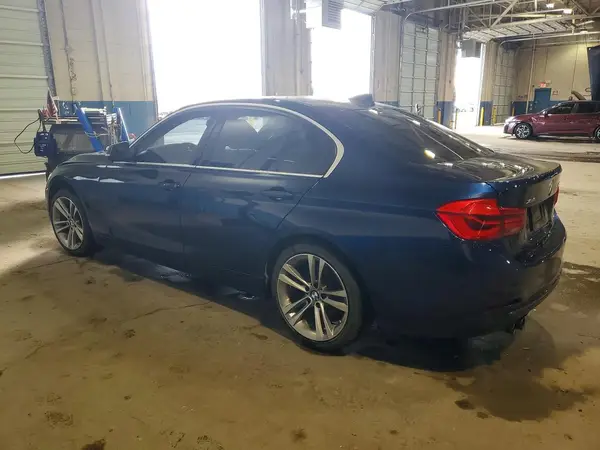 WBA8D9C5XJA607664 2018 BMW 3ER - Image 2