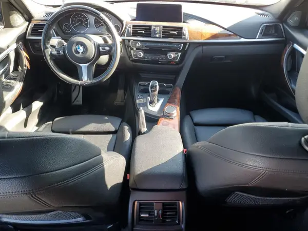 WBA8D9C5XJA608295 2018 BMW 3ER - Image 8
