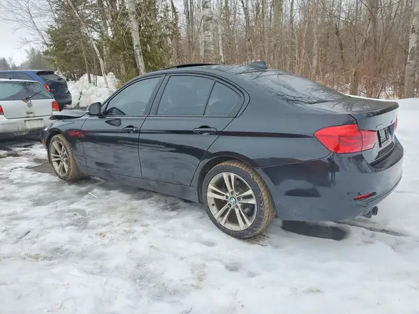 WBA8D9C5XJA614744 2018 BMW 3ER - Image 2
